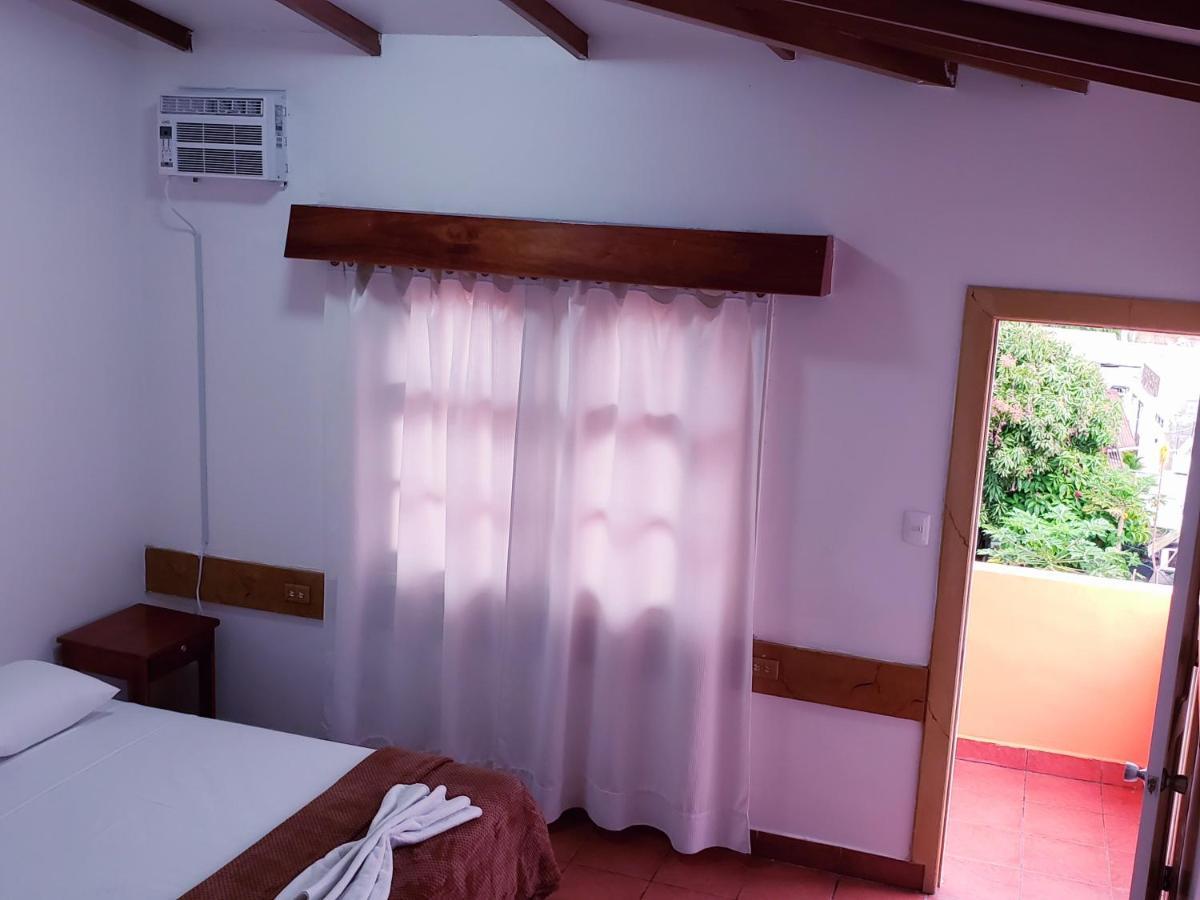 Hotel Crossman Puerto Ayora  Luaran gambar