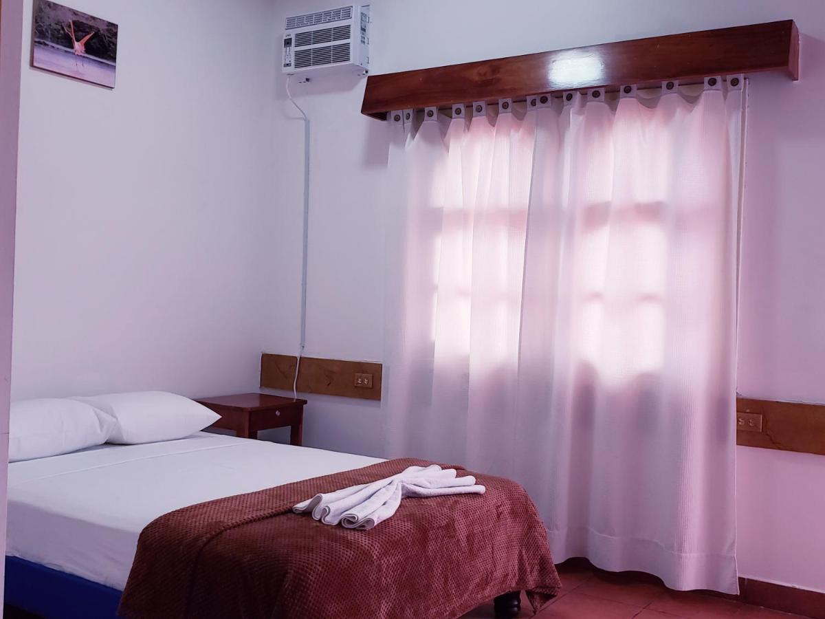 Hotel Crossman Puerto Ayora  Luaran gambar