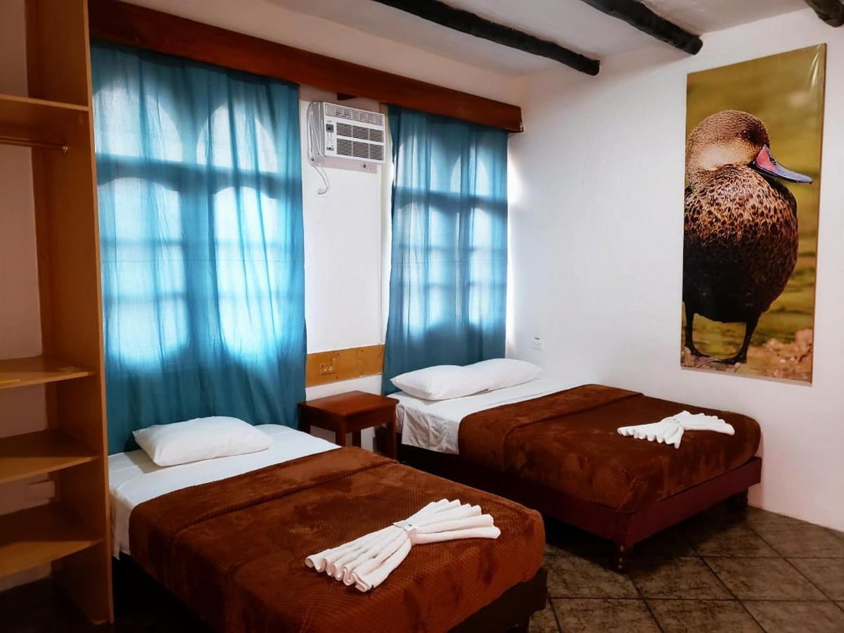 Hotel Crossman Puerto Ayora  Luaran gambar