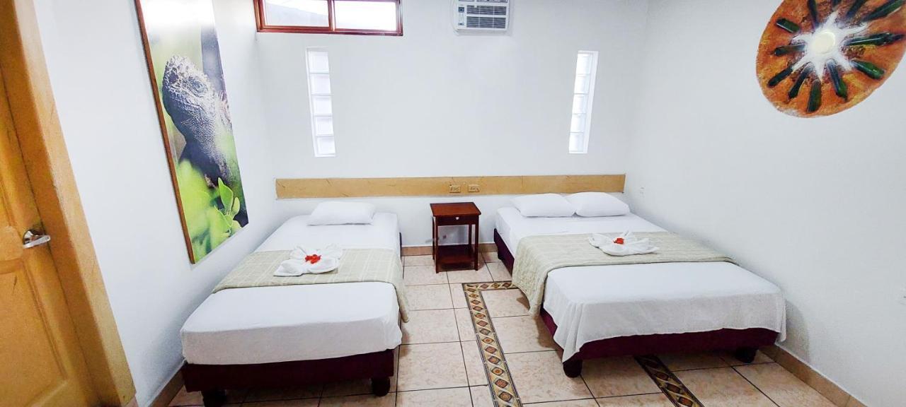 Hotel Crossman Puerto Ayora  Luaran gambar