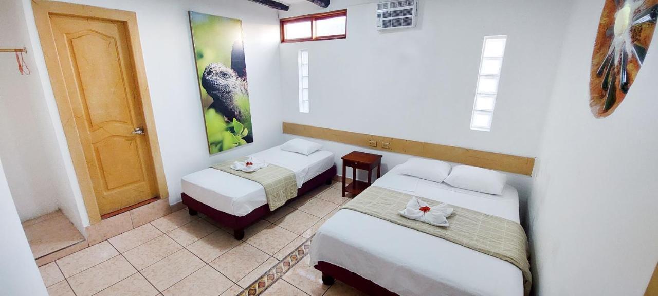 Hotel Crossman Puerto Ayora  Luaran gambar