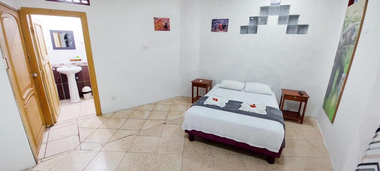 Hotel Crossman Puerto Ayora  Luaran gambar