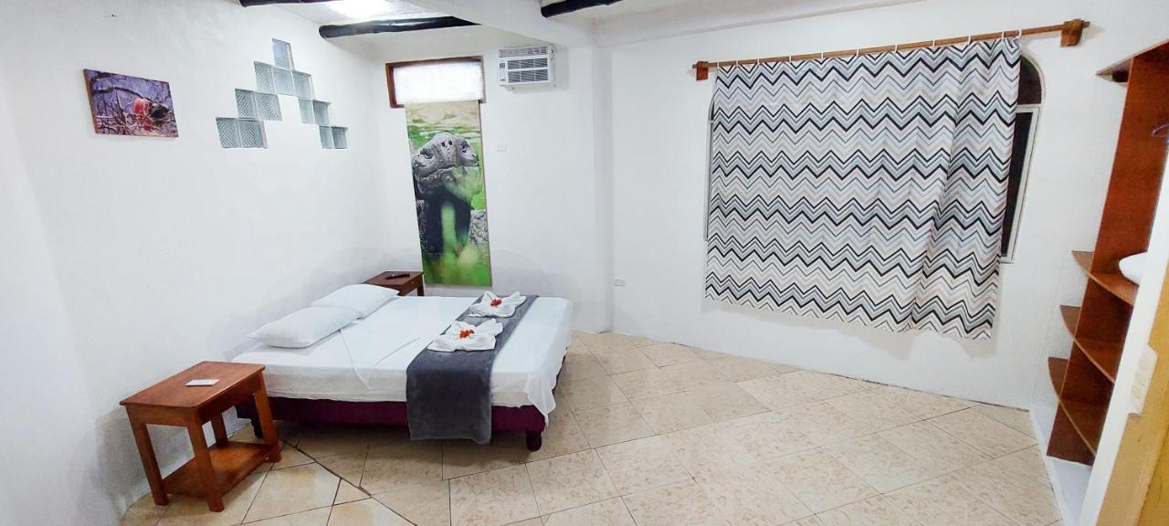 Hotel Crossman Puerto Ayora  Luaran gambar