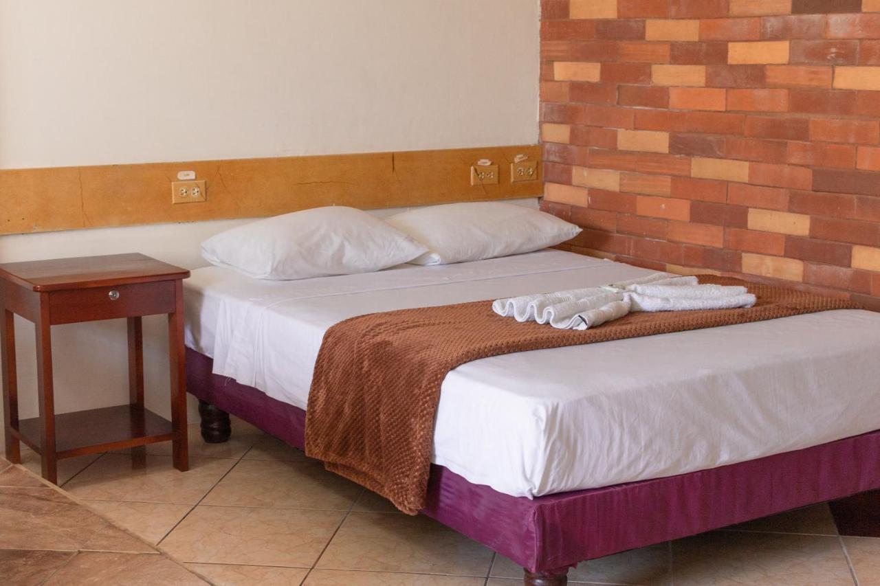 Hotel Crossman Puerto Ayora  Luaran gambar