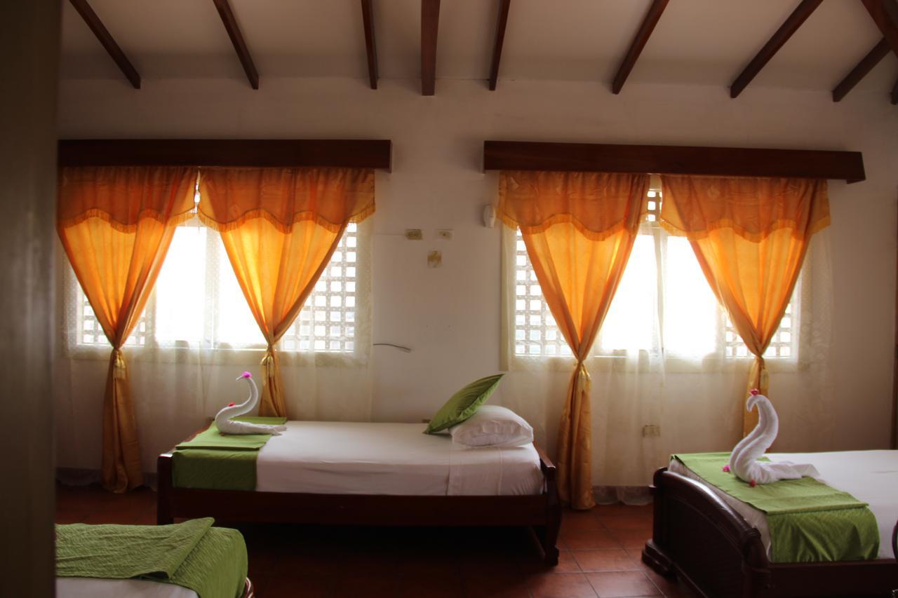 Hotel Crossman Puerto Ayora  Luaran gambar
