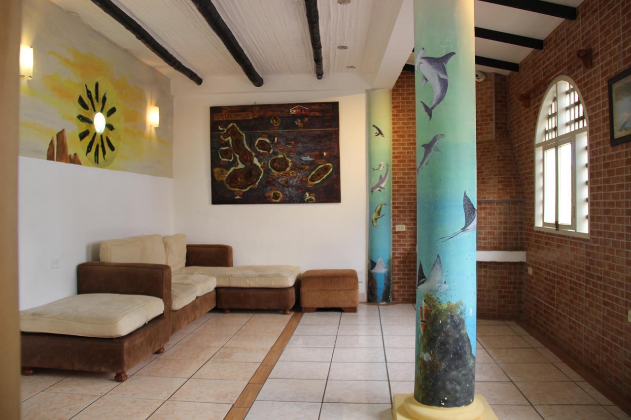 Hotel Crossman Puerto Ayora  Luaran gambar