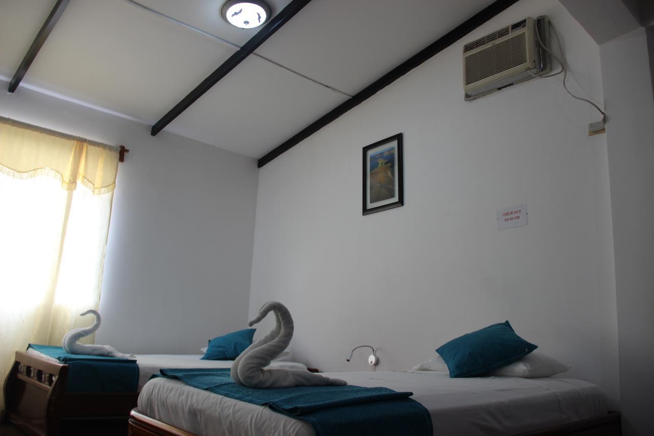 Hotel Crossman Puerto Ayora  Luaran gambar