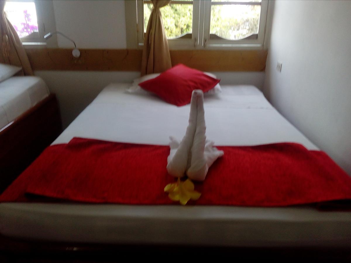 Hotel Crossman Puerto Ayora  Luaran gambar